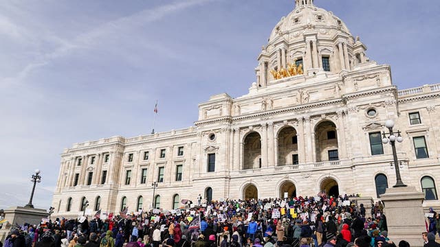 No Kings protest: Minnesota rally against Trump at State Capitol