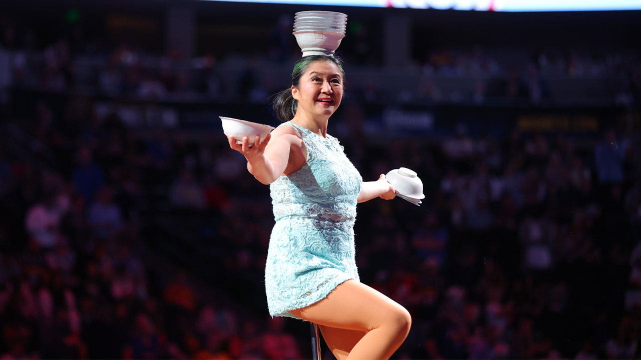 Fan-favorite halftime performer Red Panda hurt in fall at Lynx game