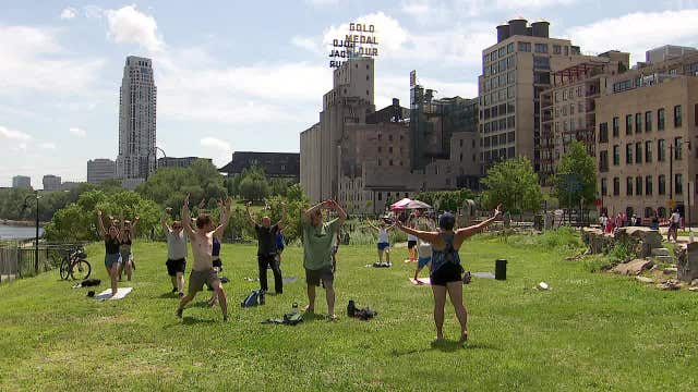Minneapolis funnels folks downtown for 4th of July for fun & safety