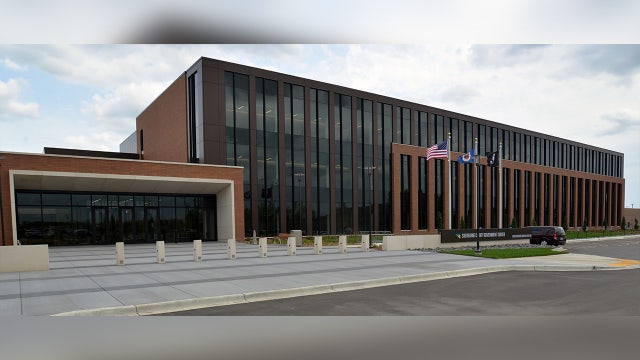 Man arrested after firing shots into Sherburne County Government Center