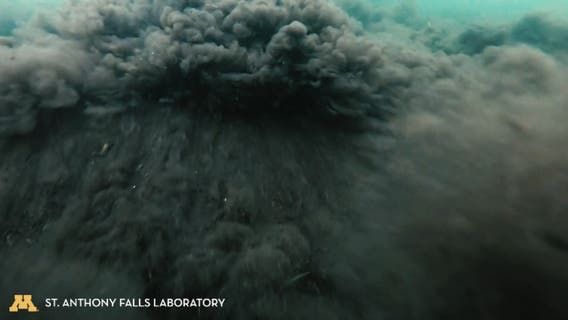 Underwater videos reveal impact of wakesurfing on Minnesota lakes