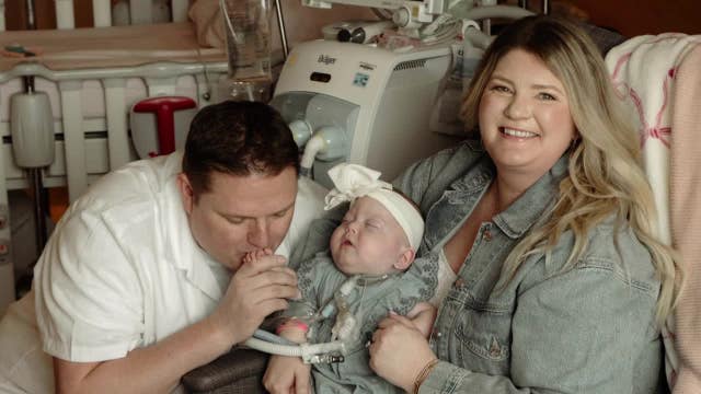 Family of baby with chronic lung disease gets free photoshoot at Children's Hospital