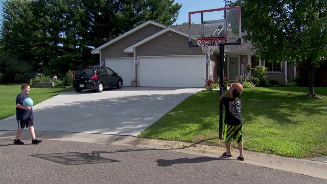 Albertville mother at odds with city over basketball hoop