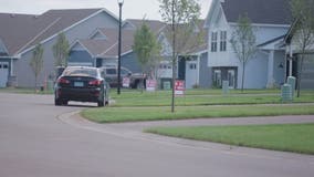 Lennar homeowners protest company's response to leaky windows in new developments