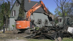 Hibbing home explosion: Firefighters sift through debris to determine cause