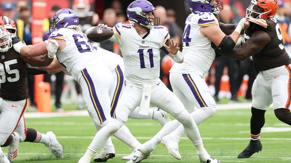 Minnesota Vikings score late TD in London to top Browns, 21-17