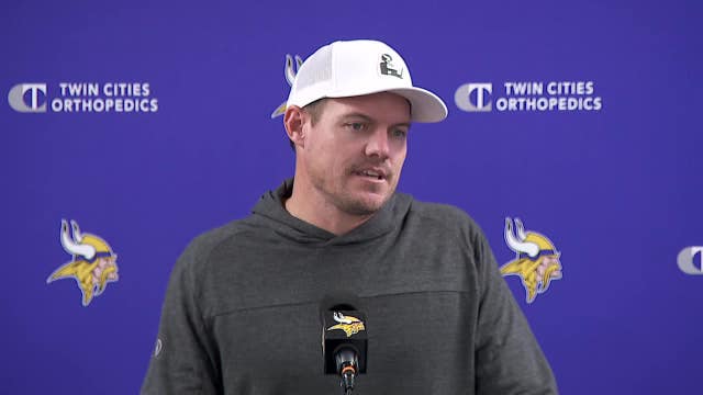 Vikings coach Kevin O'Connell doesn't commit to starting QB for Sunday against Eagles