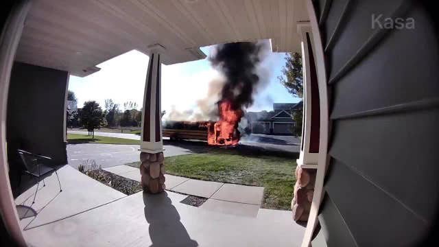Quick-thinking mother prevents tragedy after East Bethel school bus catches fire
