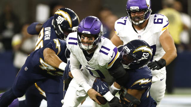 Vikings QB Carson Wentz to have season-ending shoulder surgery