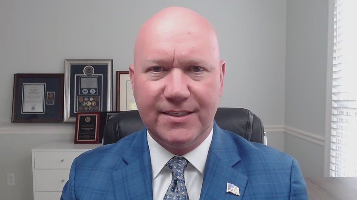 Former ICE agent says ‘opposition now organized’ against investigations