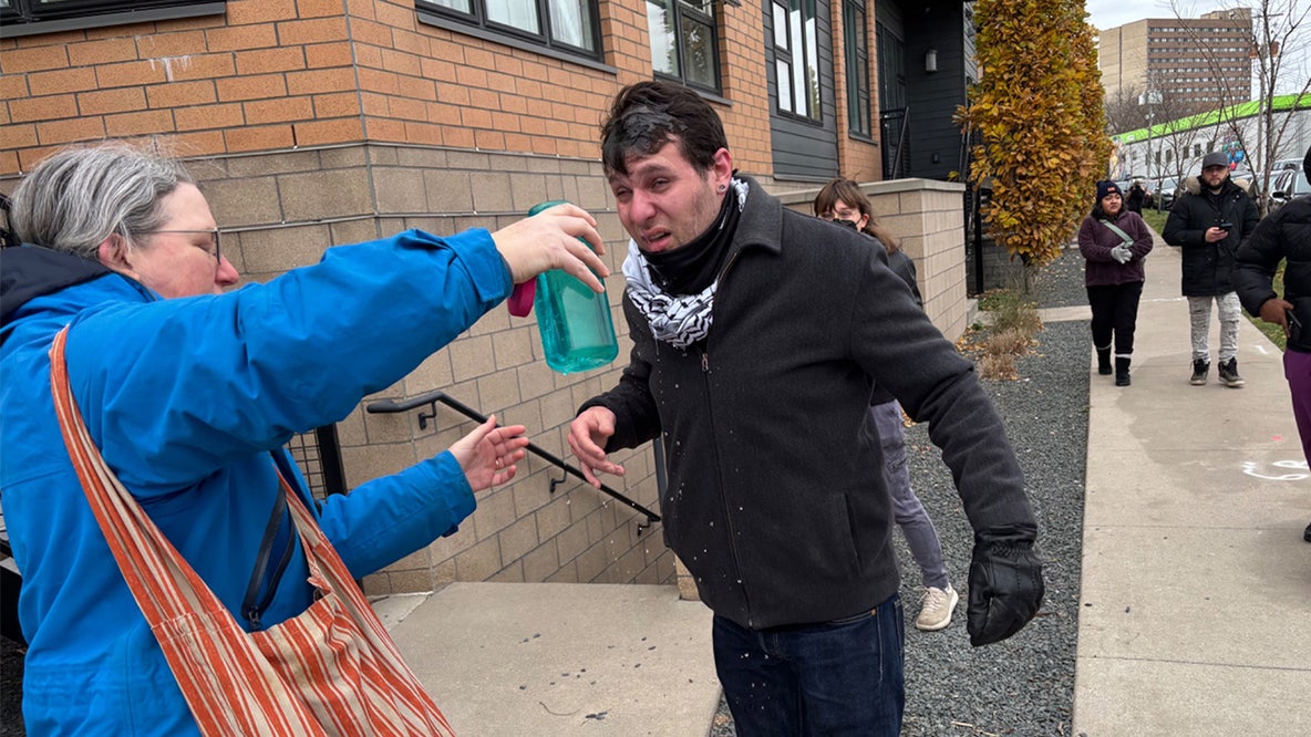 ICE, federal agents respond to St. Paul business; protesters hurt