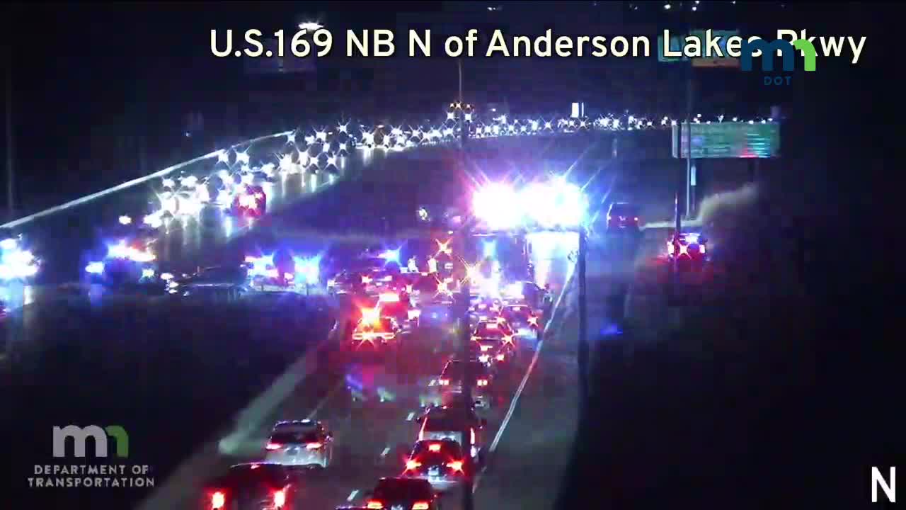 Wrong-way, 3-vehicle crash in Bloomington leaves woman dead | FOX