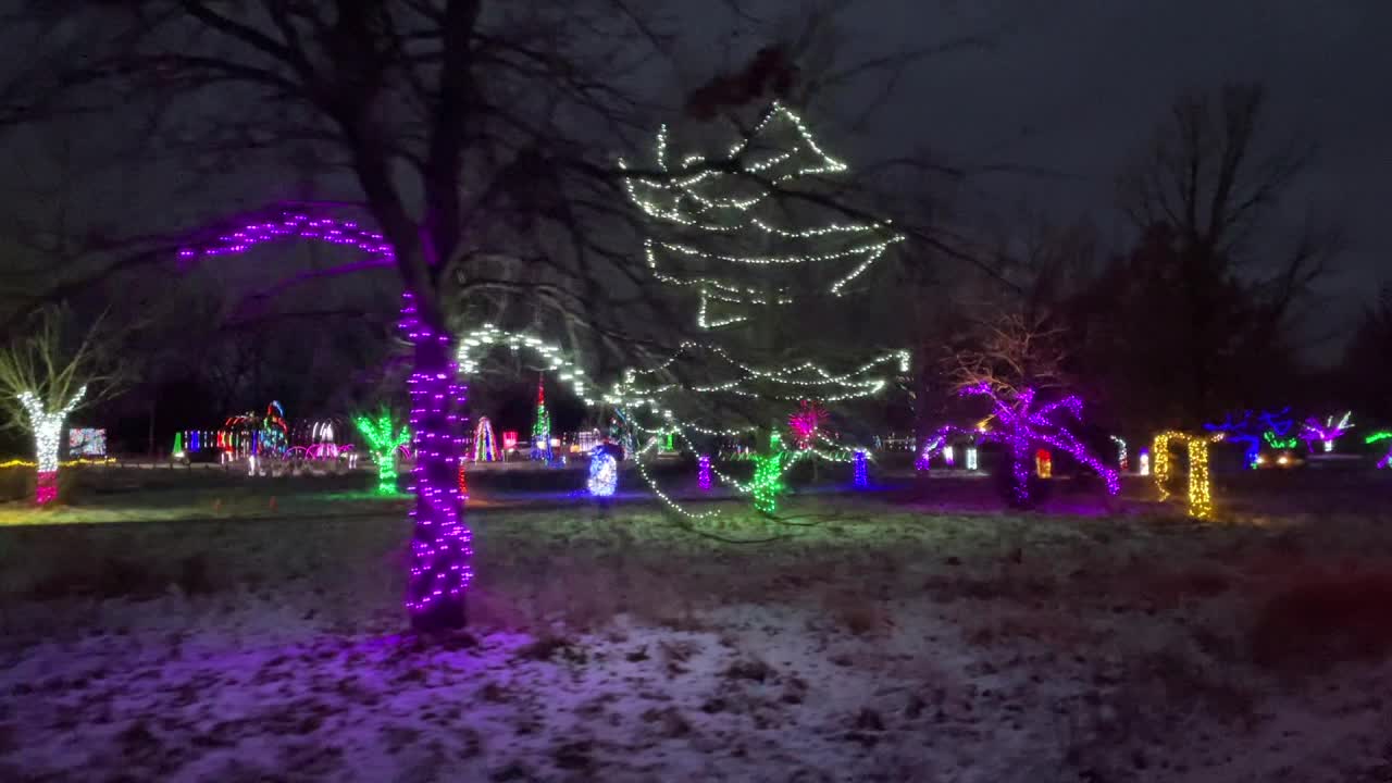 紫金飯店 xSPECIAL OTHERES x NATAL x Lampup Shakopee holiday lights: 2.5 million lights dazzle families | FOX