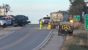 Fatal crash near Eyota briefly closes I-90 overpass on Friday