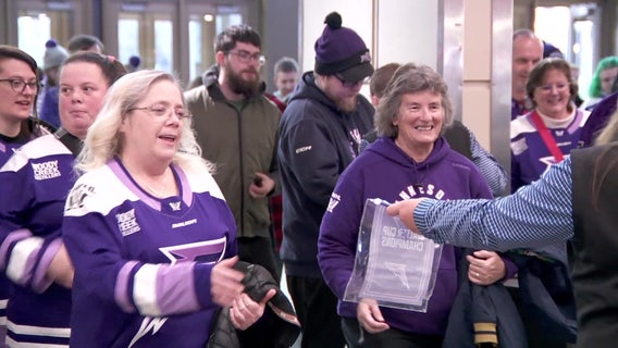 Minnesota Frost raises second championship banner in St. Paul