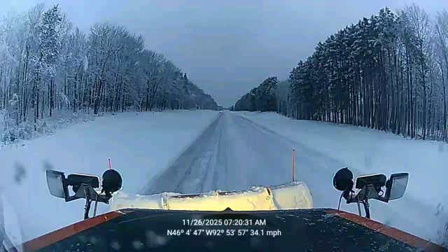 Minnesota snowstorm causing slippery roads; some schools closed