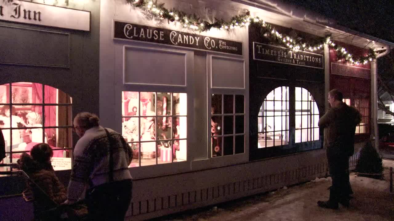 Collectors collaborate on St. Paul Dayton's elves display