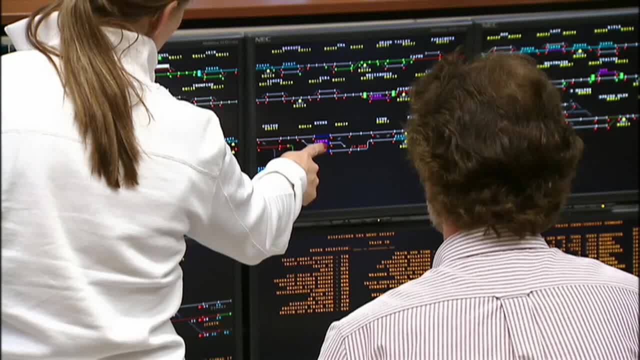 U.S. layoffs hit five-year high: over 1 million jobs lost