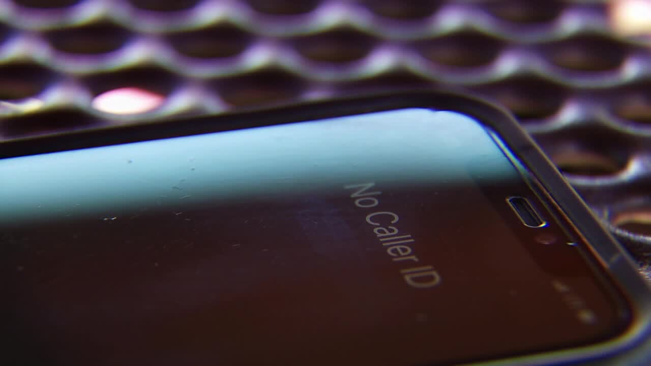 Federal bill aims to curb foreign robocalls targeting Minnesotans