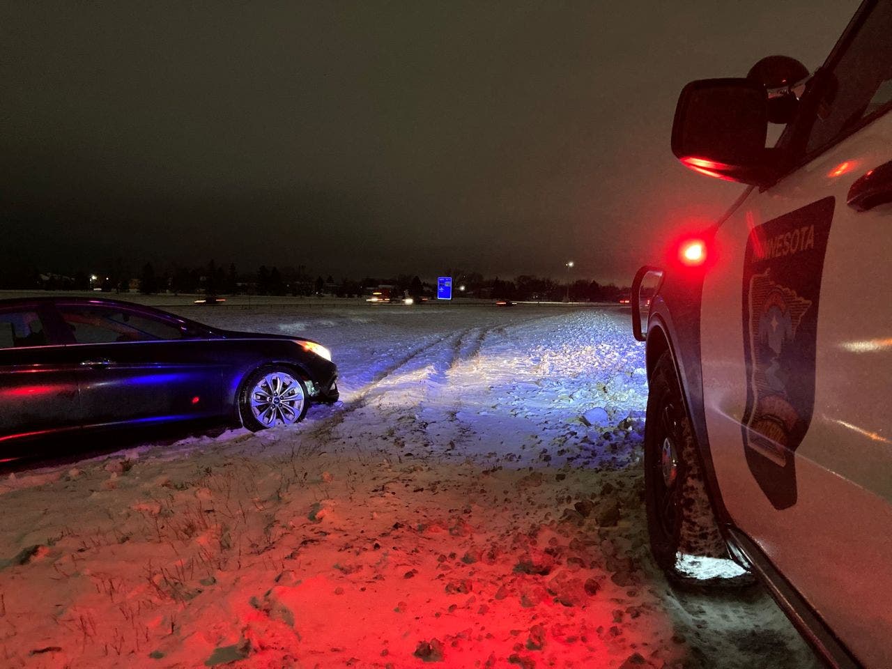 LIVE UPDDATES: Slick spots on Minnesota roads as light snow falls