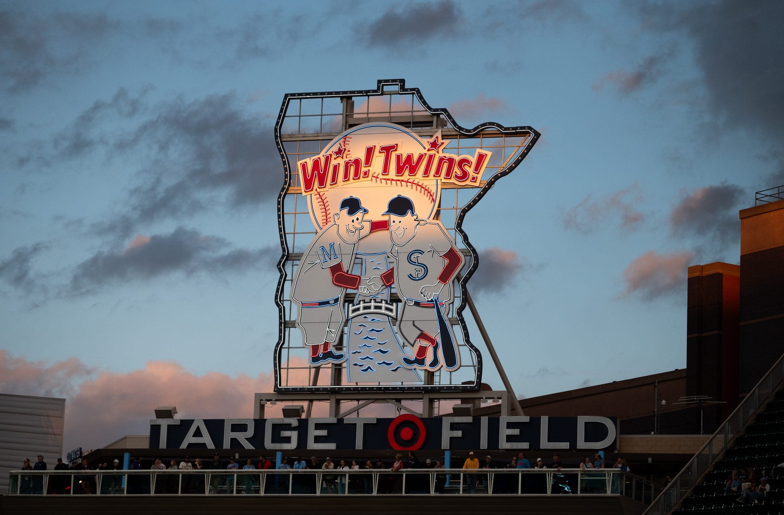 Minnesota Twins new minority owner includes MN Wild's owner