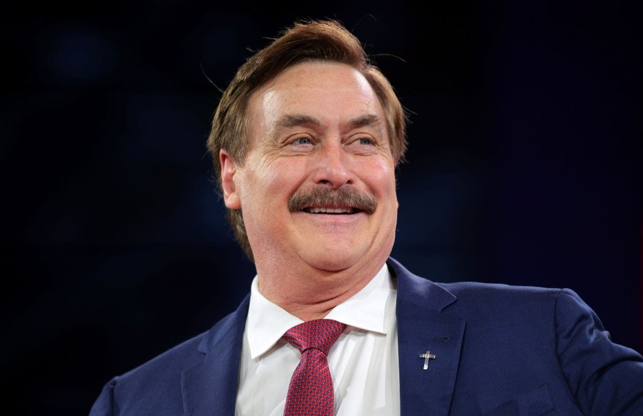 Mike Lindell officially announces run for MN governor