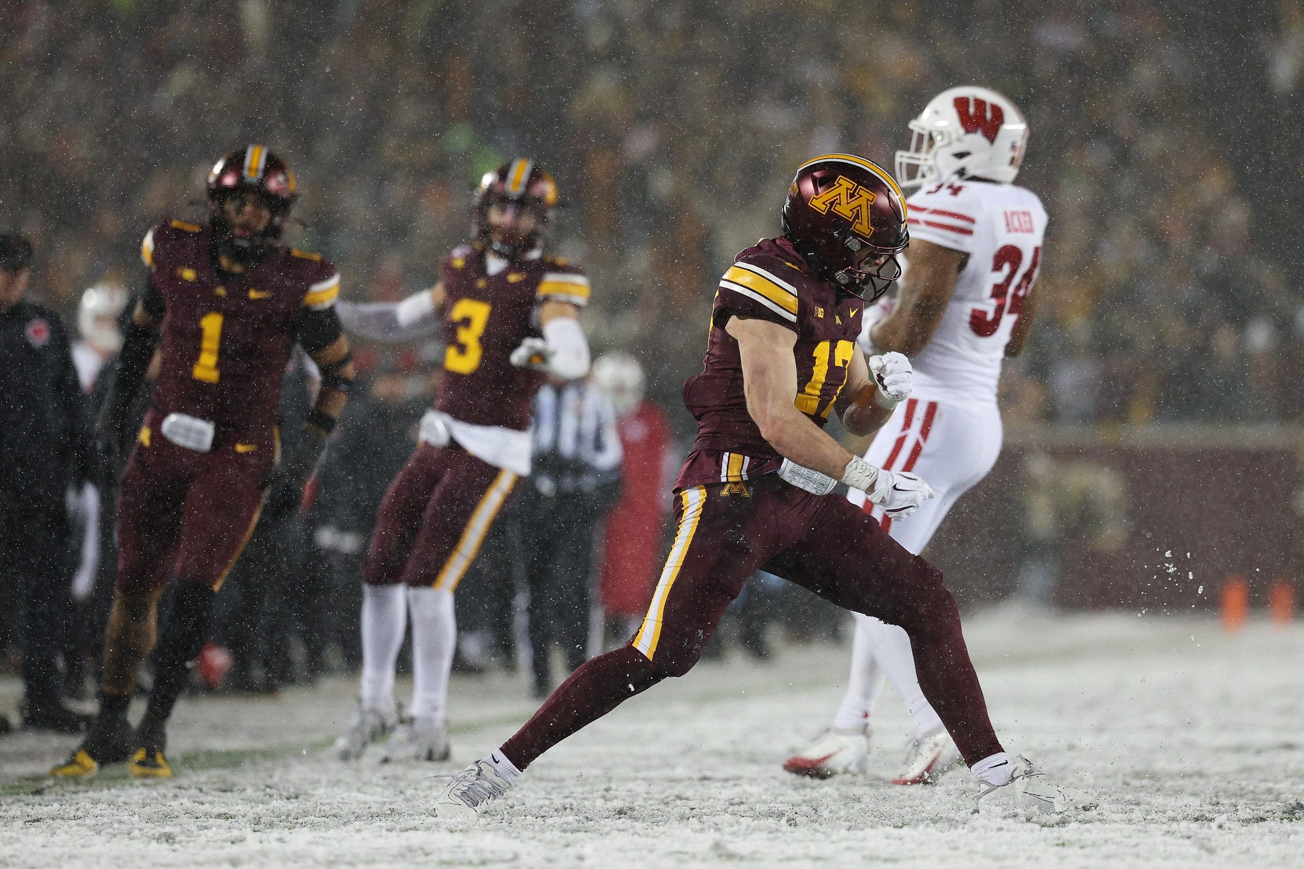 Gophers’ DB John Nestor earns Big Ten weekly honor
