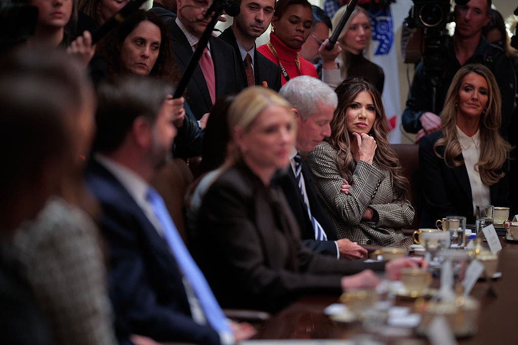 Kristi Noem claims '50%' of Minnesota visas are fraudulent