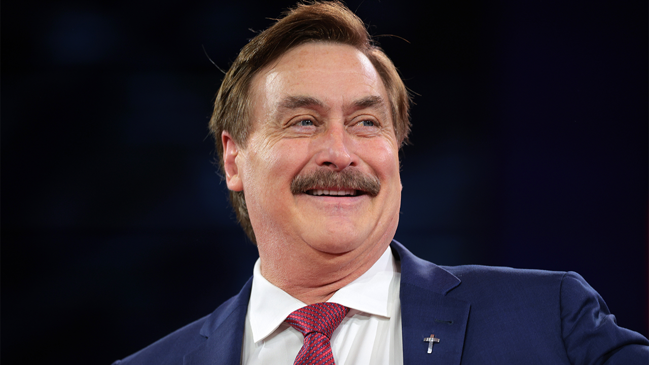 MyPillow CEO Mike Lindell files to run for Minnesota governor