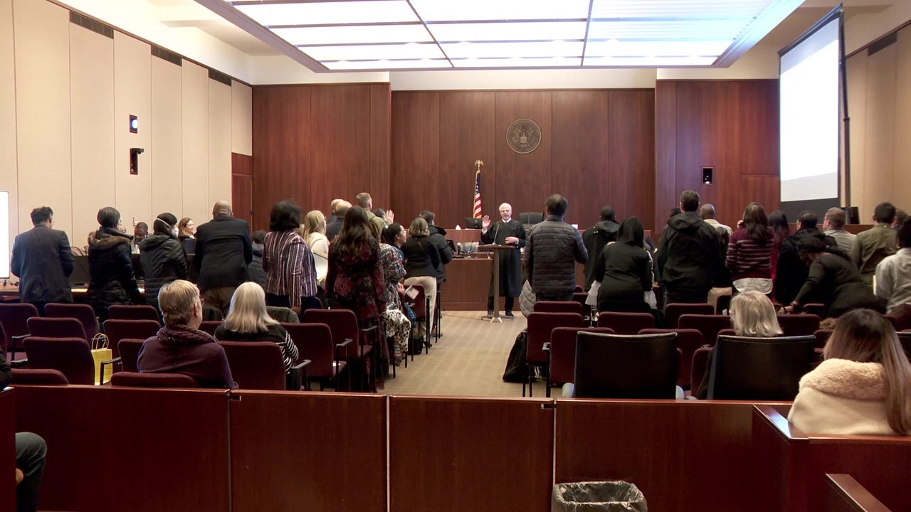 Nearly 200 immigrants take oath in St. Paul, become naturalized U.S. citizens