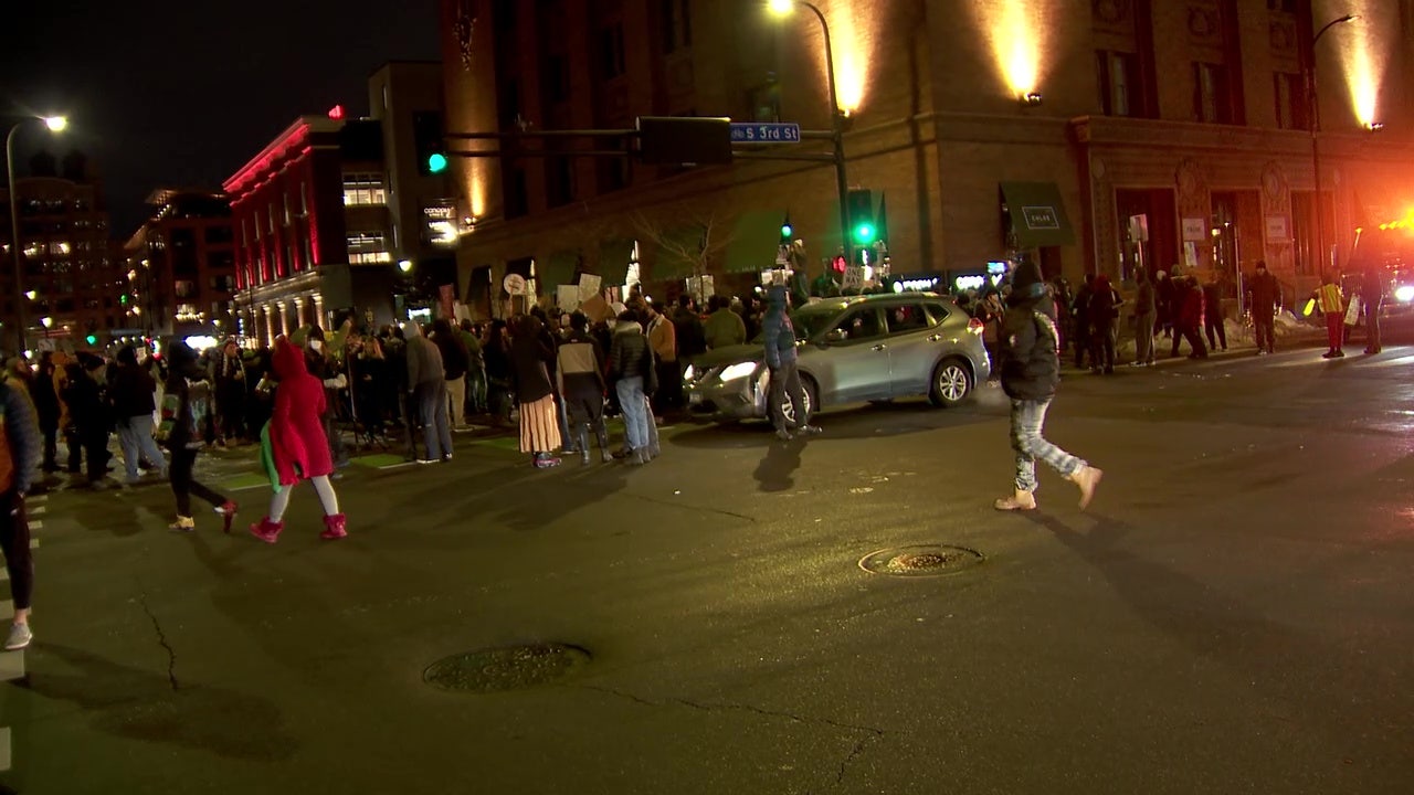 Minneapolis ICE shooting: 30 detained as Hilton Canopy Hotel protests escalate overnight