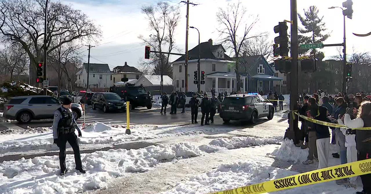 LIVE UPDATES: ICE shooting in Minneapolis, police swarm scene