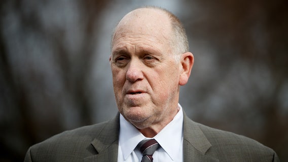 ICE in Minnesota: Gov. Walz met with Border Czar Tom Homan, Trump comments