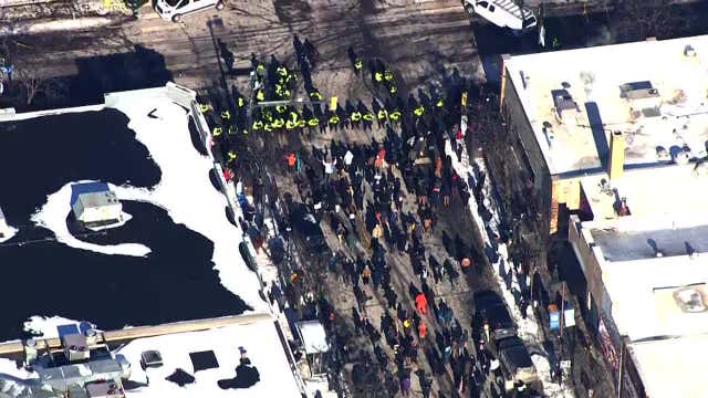 Minneapolis shooting today: Reaction pours in after man killed by border agent