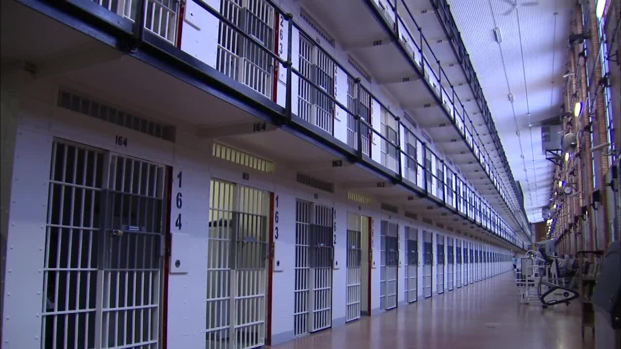 Surge fact check: ICE detainer numbers in Minnesota don't add up