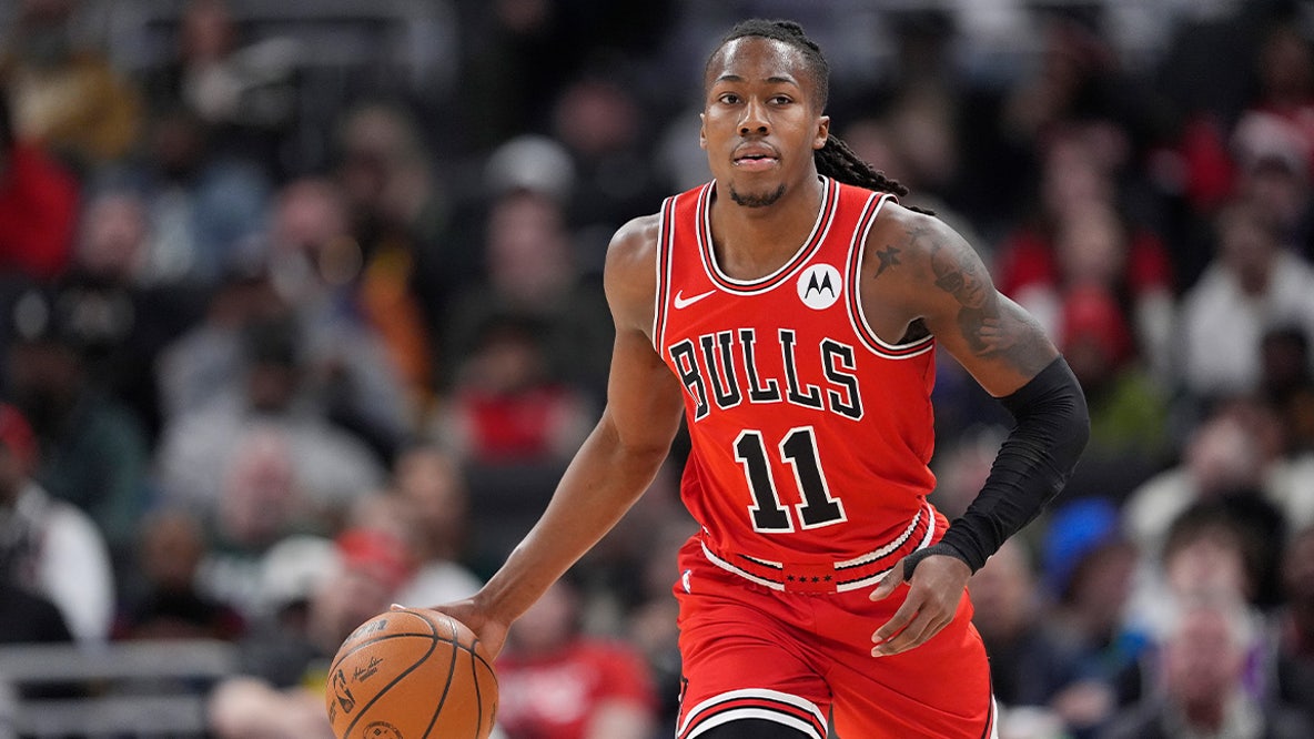Timberwolves trade for Bulls’ Ayo Dosunmu before NBA deadline
