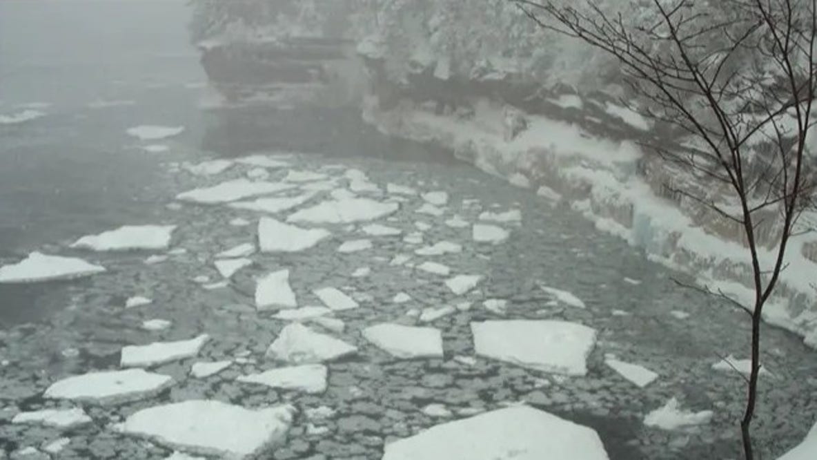 Apostle Islands ice caves closed after ice shelf breaks apart during storm