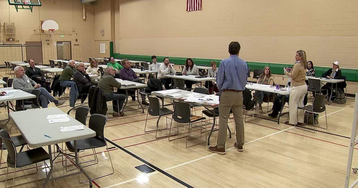 Minnesota caucusgoers vote in straw polls, potentially shaping GOP race for governor