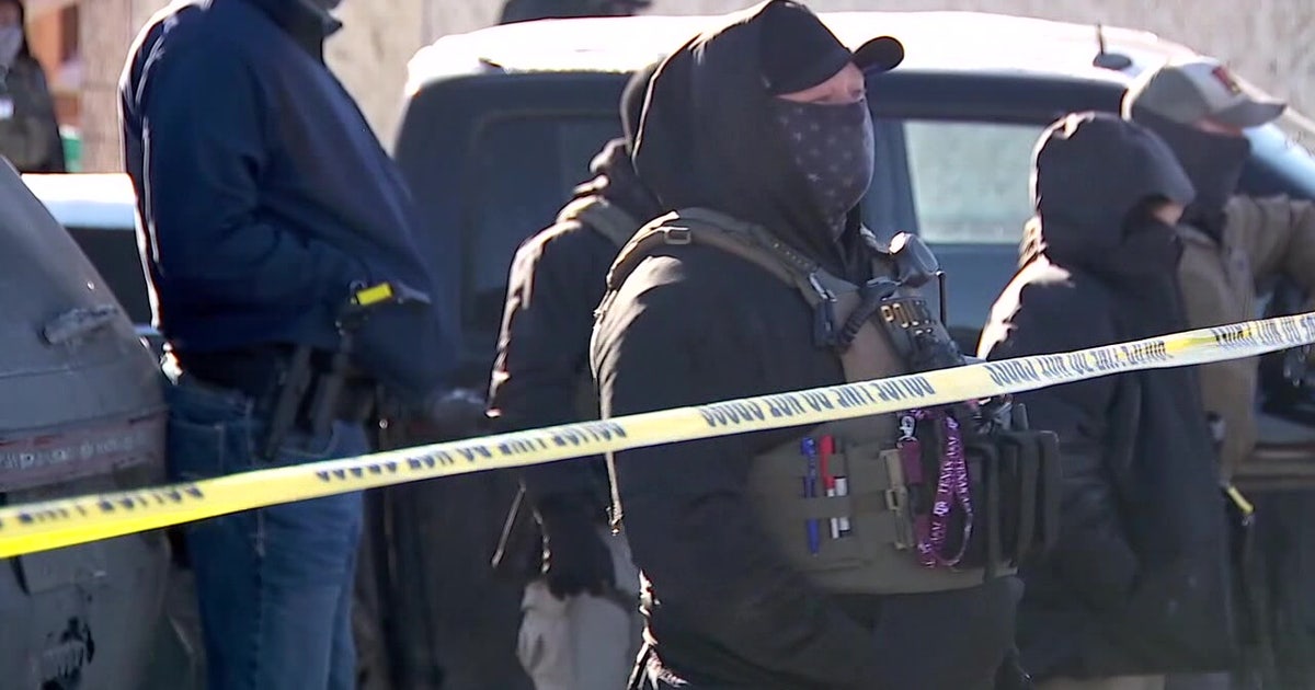 Ordinance banning law enforcement from wearing masks signed by St. Paul mayor