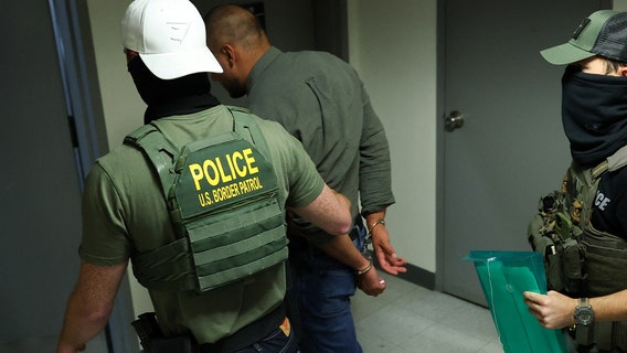 Appeals court rules in favor of mass detention of undocumented immigrants without bond hearings