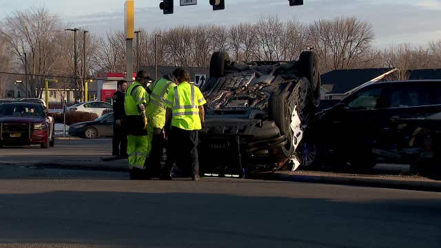 2 Brooklyn Park officers injured in rollover crash while responding to emergency call