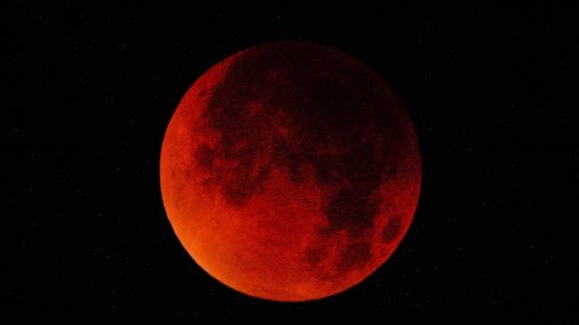 Total lunar eclipse bringing 'Blood Moon' to skies Tuesday