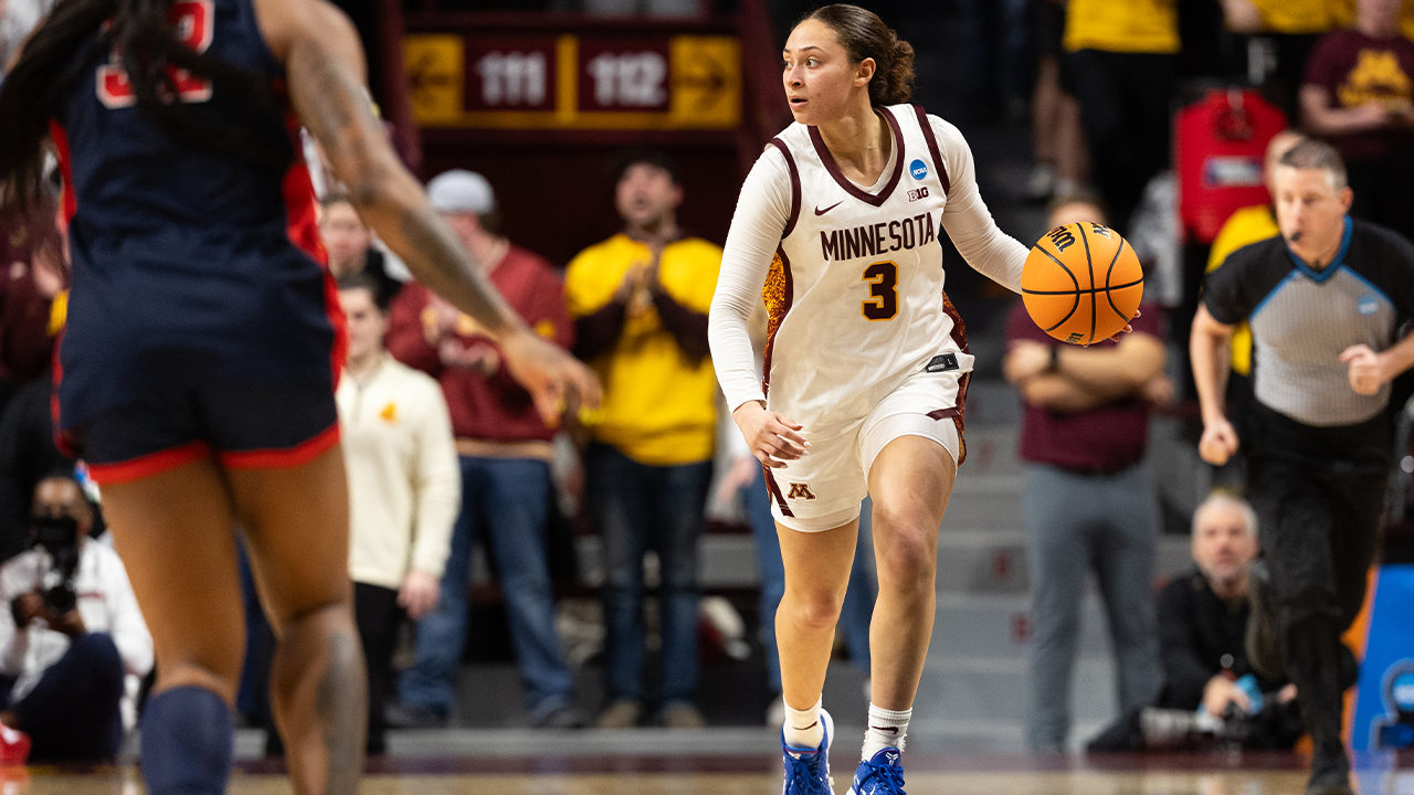 Gophers women advance to Sweet 16 on last second shot
