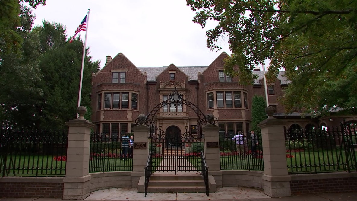 Minnesota bill seeks to cap governor terms at two