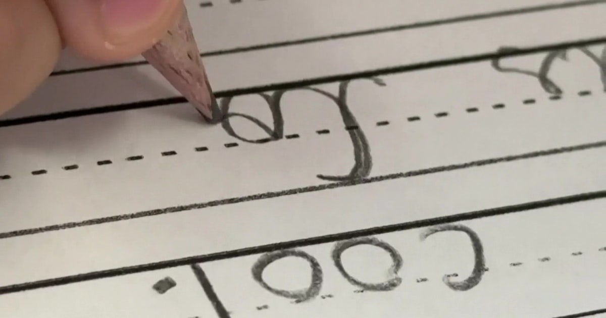 Minnesota lawmakers want schools to teach cursive again