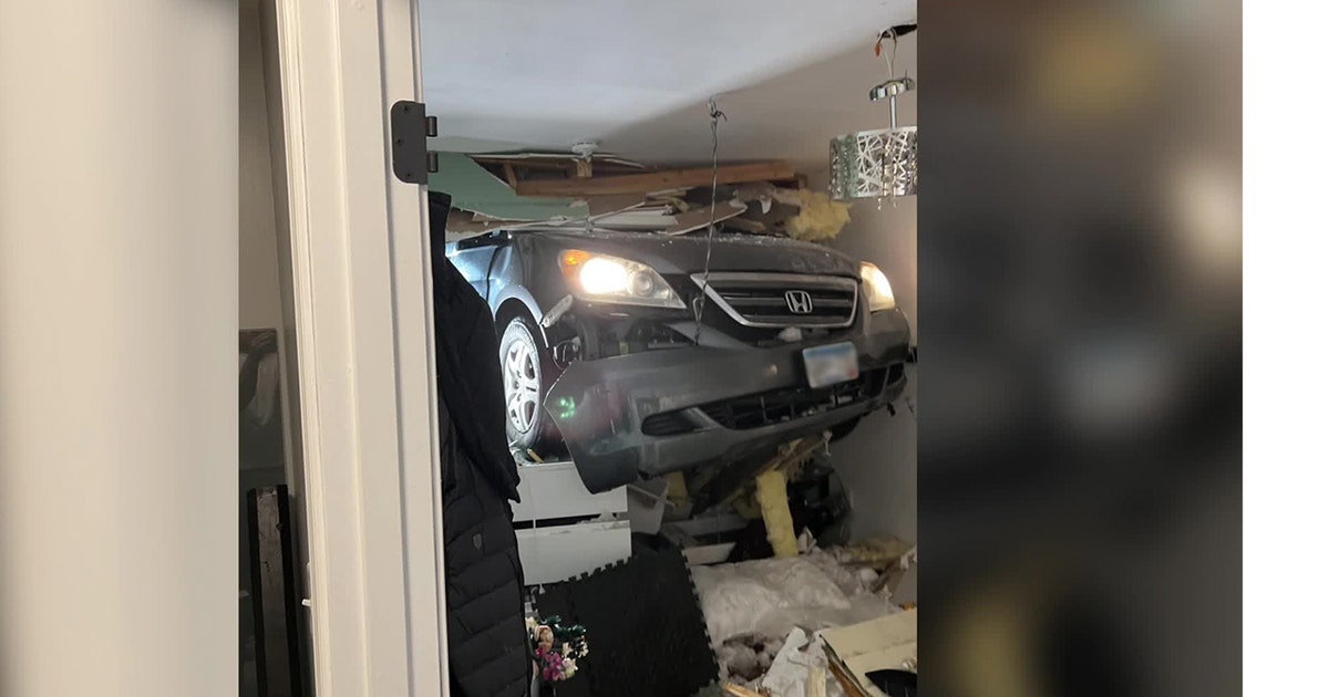 Rochester minivan vs. home crash: Repeat DWI offender charged after injuring 2 people in March