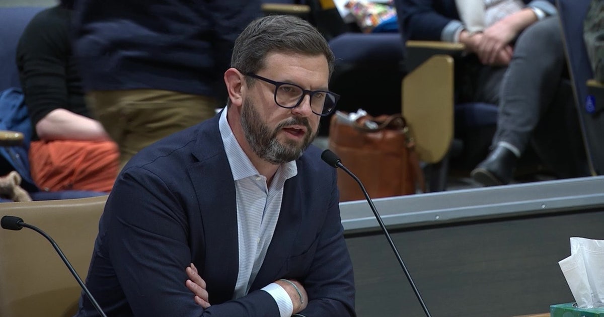 Assault weapons ban in Minnesota: Emotional debate at Capitol