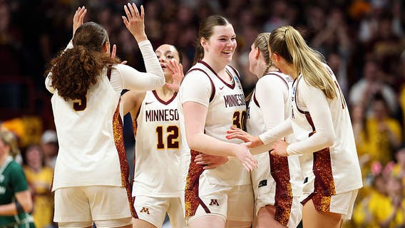 Gophers defeat Green Bay in 1st round of NCAA tournament