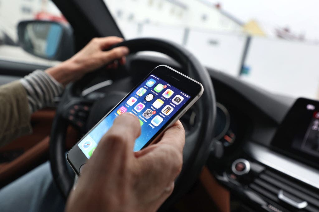 Minnesota launches monthlong crackdown on distracted driving