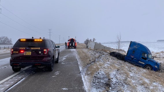 Wintry mix causing some slick roads Thursday morning